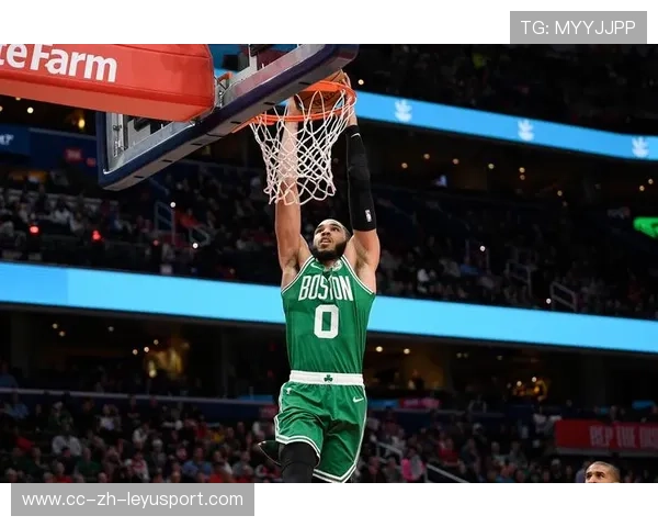 塔图姆命中后回防极快 塔图姆命中后回防极快